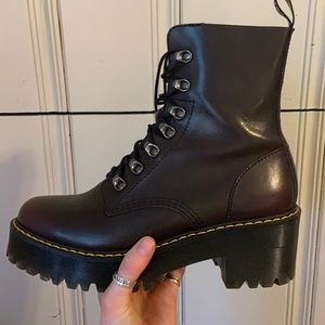 Doc marten Leona boots in burgundy sz 9